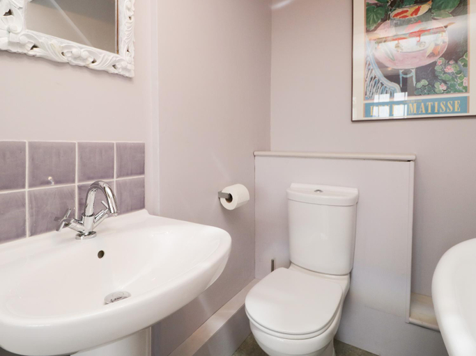 Bathroom 3, Sethera, Cumbria