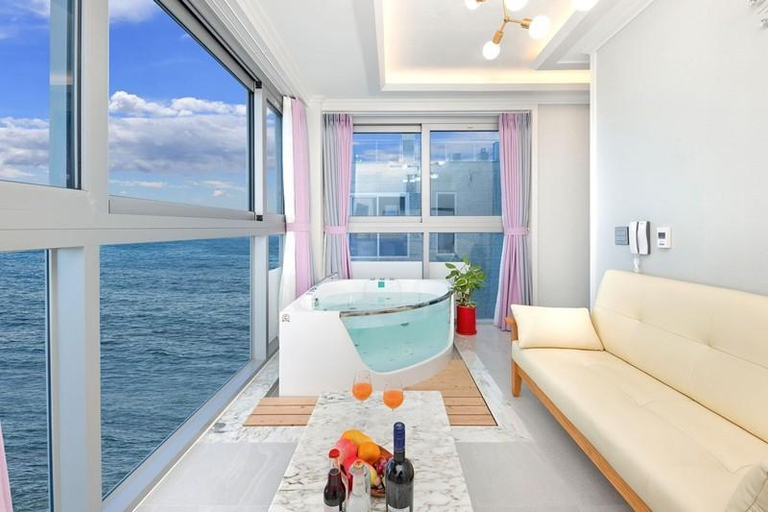 Bedroom 3, Pohang Sea Enston Pension, Pohang