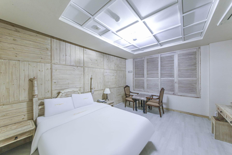 Bedroom 3, Hotel Newvera, Cheongju