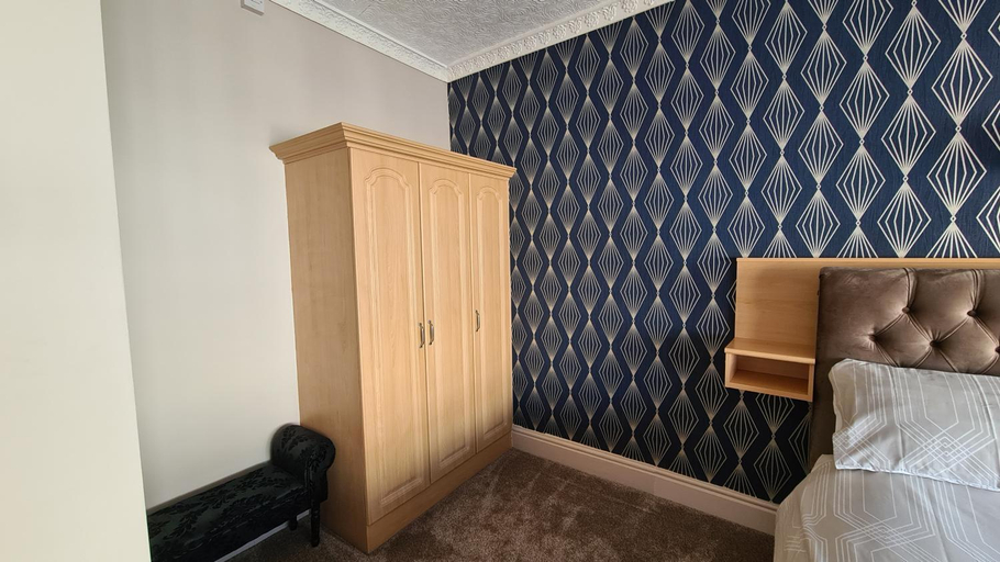 Others 5, The Kimberley B&B, Blackpool