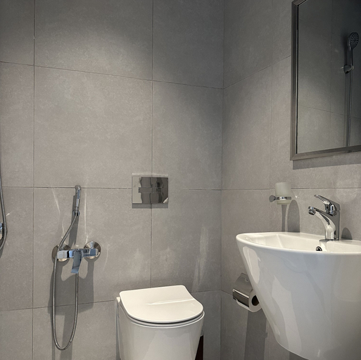 Bathroom 2, Kease Hittin V-11 Royal Design GZ76, Riyadh