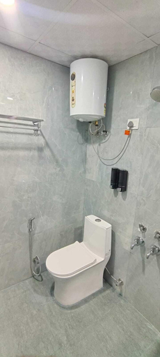 Bathroom 4, Blueberry Residency, Gautam Buddha Nagar
