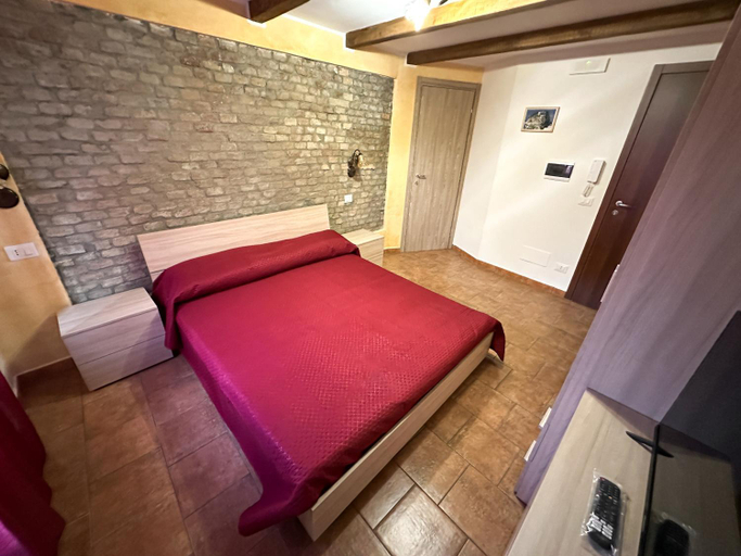 Others 4, ARA Home, Catanzaro