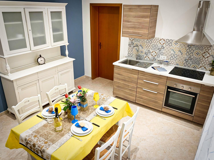 Others 5, Talos Apartments, Trapani
