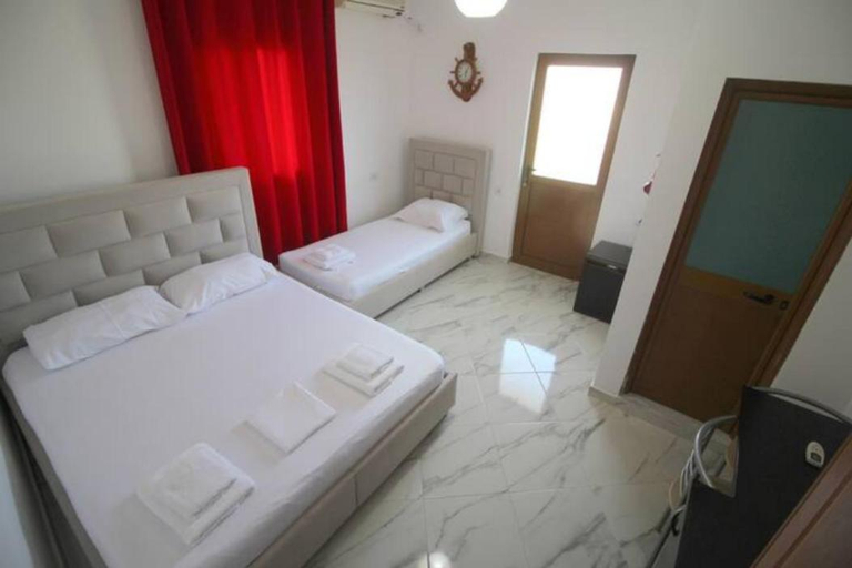 Bedroom 2, Koci Apartments, Sarandës