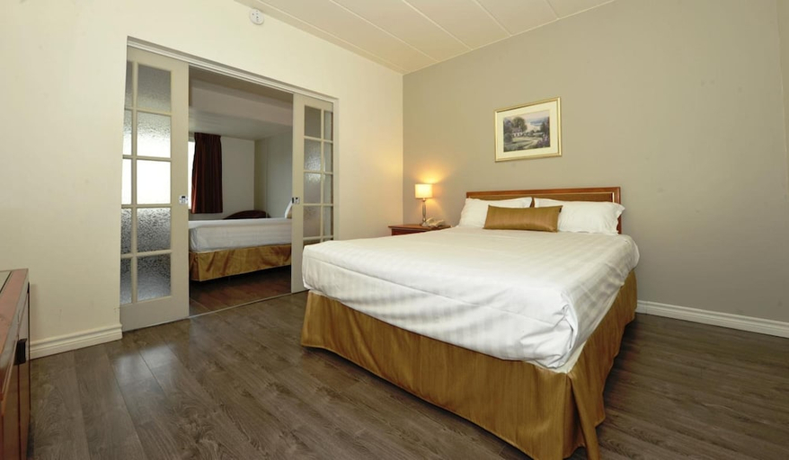 Bedroom 3, Hotel Le Voyageur, Communauté-Urbaine-de-Québec