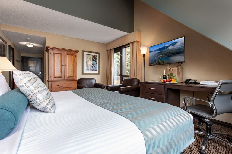Bedroom 2, Whistler Blackcomb Lodge, Squamish-Lillooet