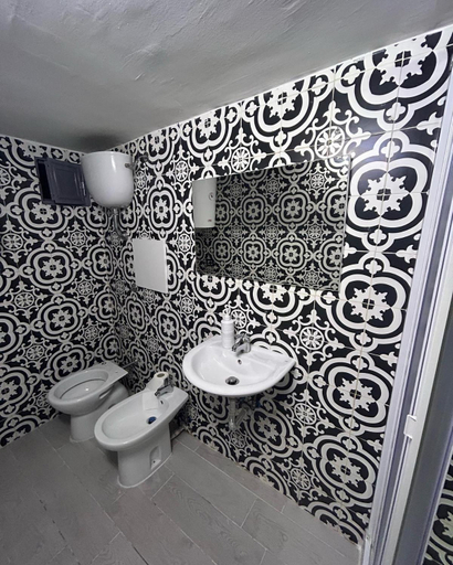 4, PONTENUOVO 6e8 HOUSE, Napoli