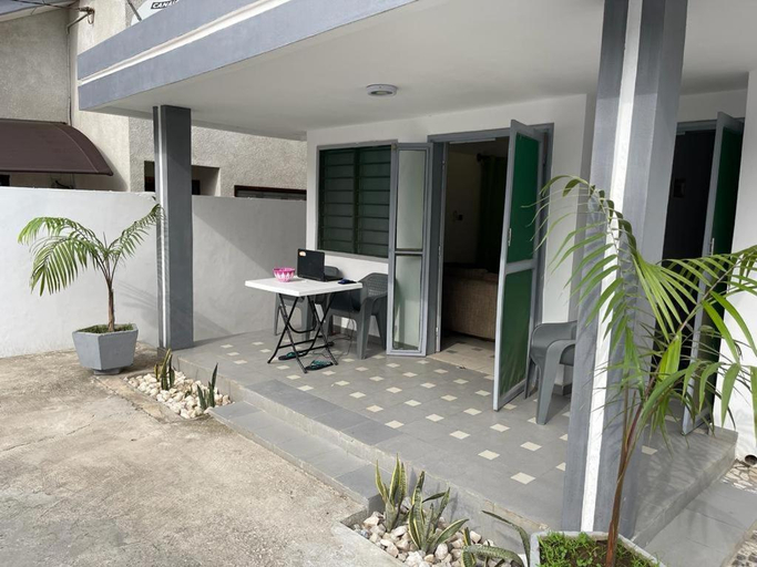 Balcony/terrace, Villa meublee Cotonou fidjrosse 05 min de la plage, Cotonou