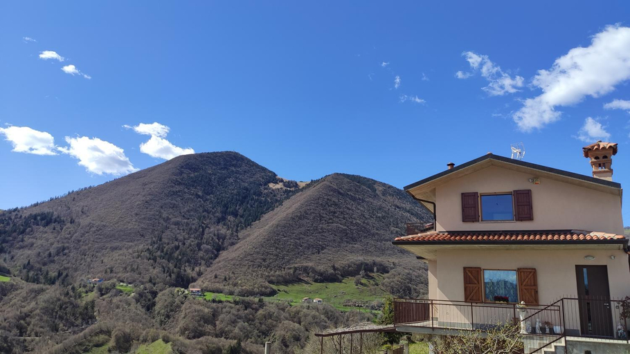 Others 4, B&B La Bouganville, Bergamo