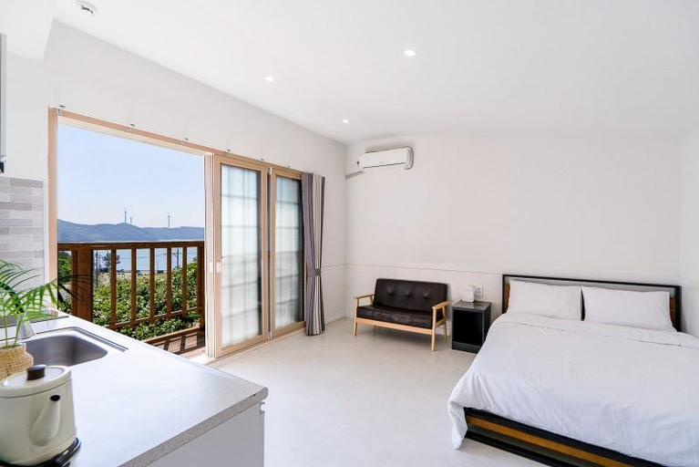 Bedroom 2, Daebudo Beautiful Pension, Ongjin