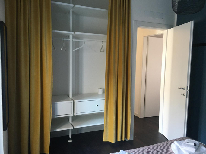 Facilities 3, Arela, Verona
