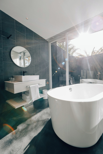 Bathroom 3, BOTANICAL POOL CLUB, Kyonan
