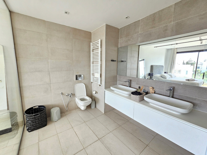 Bathroom 3, Stylish Luxe House with Garden Marsa, La Marsa