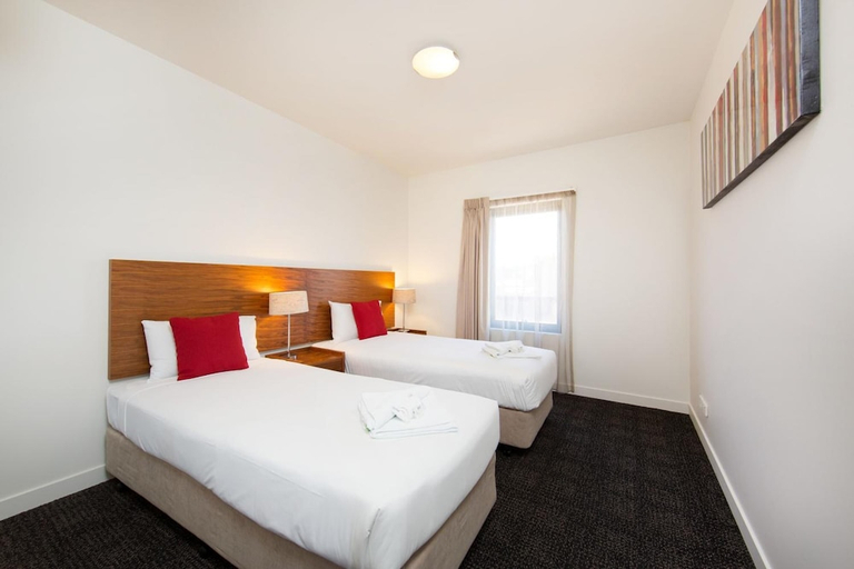 Bedroom 3, Quest Albury, Albury