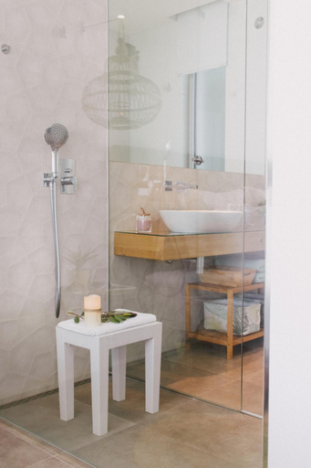 Bathroom 4, Casa LNNoa Boutique Room whit private pool, Lagos