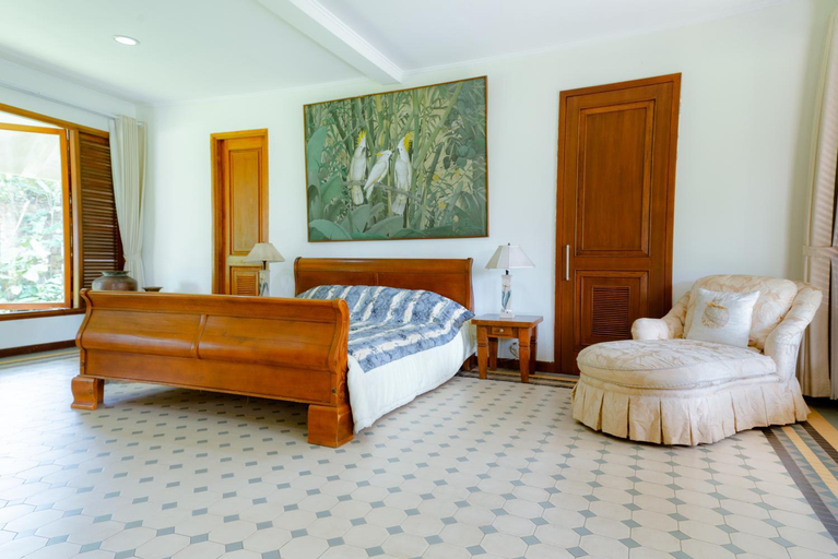 Bedroom 13