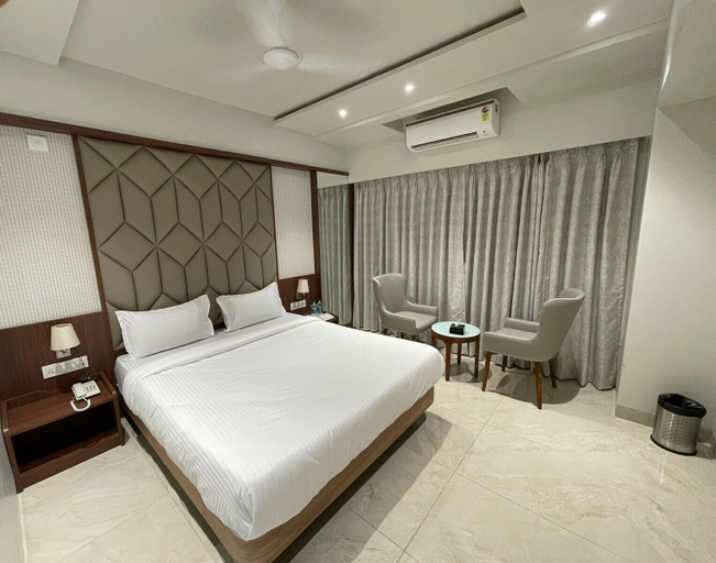 Bedroom 3, Hotel The West Coast, Palghar