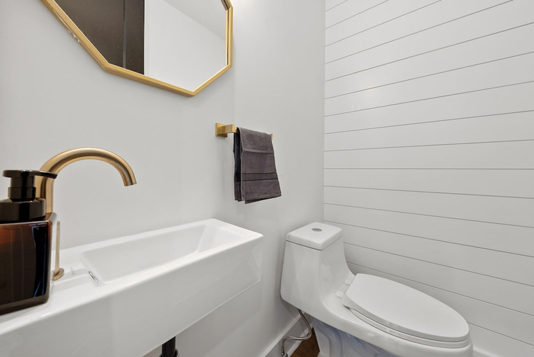 Bathroom 3, New Lux 3bed 3 5bath Short North, Franklin