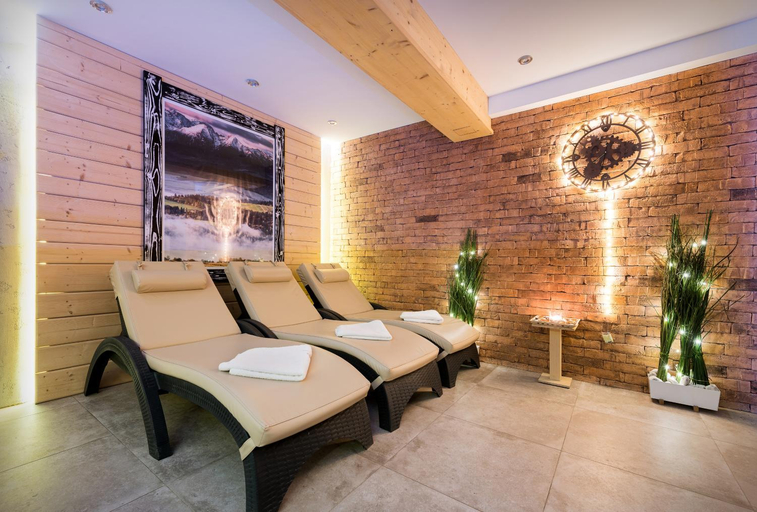 Others 2, WILLA JAROSTA & SPA, reception, free parking, Tatra