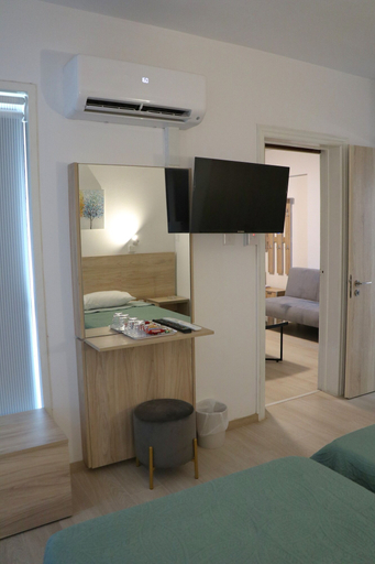 Bedroom 2, Layiotis Hotel Apartments, Larnaca
