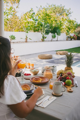 Food & Drinks 5, Casa LNNoa Boutique Room whit private pool, Lagos