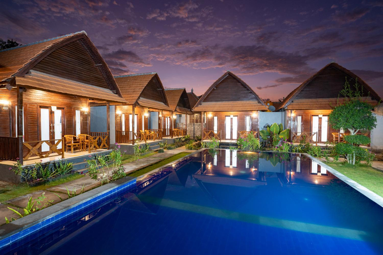 Exterior 4