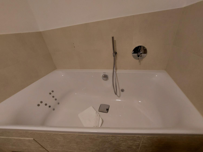 Bathroom 4, SchartnerAlm, Bolzano