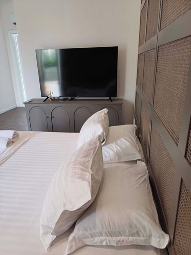 Bedroom 3, Princi Potes Luxury Suites, Sarandës