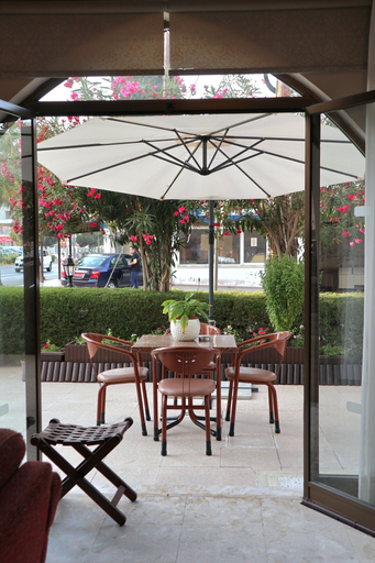 Food & Drinks, Layiotis Hotel Apartments, Larnaca