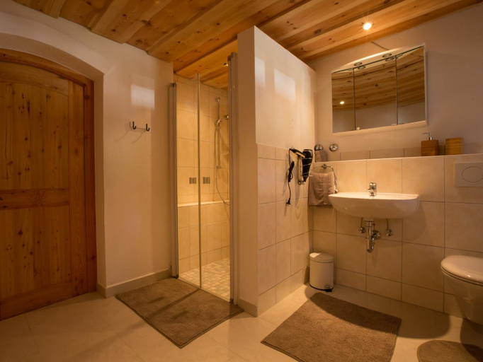 Bathroom 3, Ferienhaus am Streicher - Chiemgau Karte, Traunstein