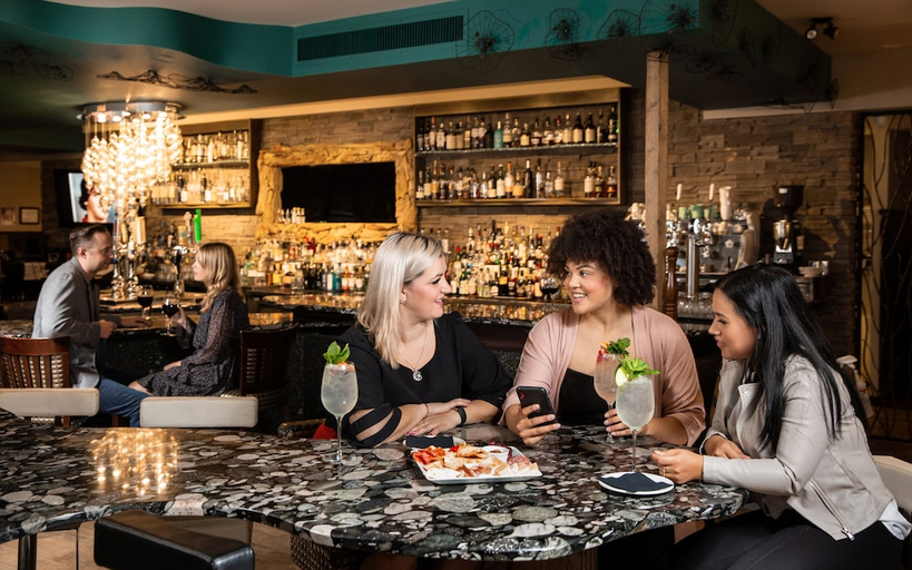 Food & Drinks 4, Varscona Hotel on Whyte, Division No. 11