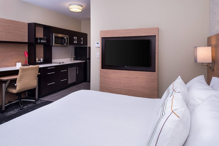 Bedroom 2, TownePlace Suites by Marriott Saskatoon, Division No. 11