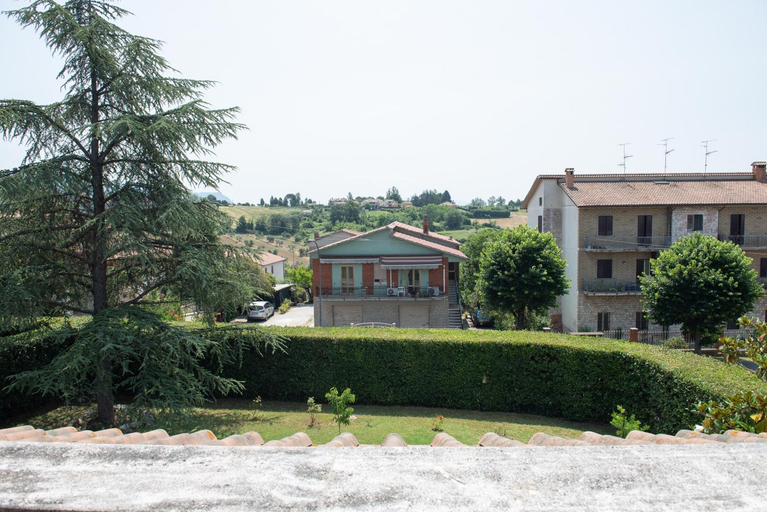 Others 5, Dolce Alba, Terni