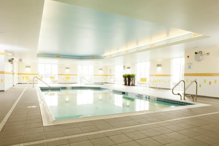 Sport & Beauty, Fairfield Inn & Suites by Marriott Lethbridge, Division No. 2