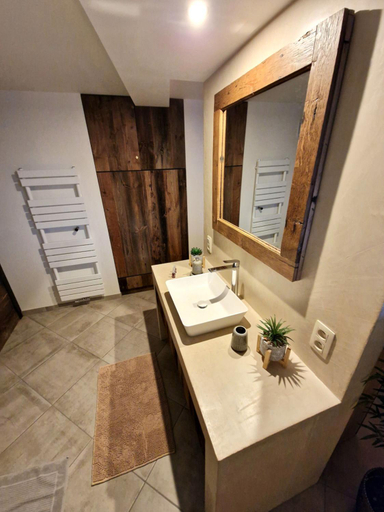 Bathroom 3, Le Twenty, Luxembourg