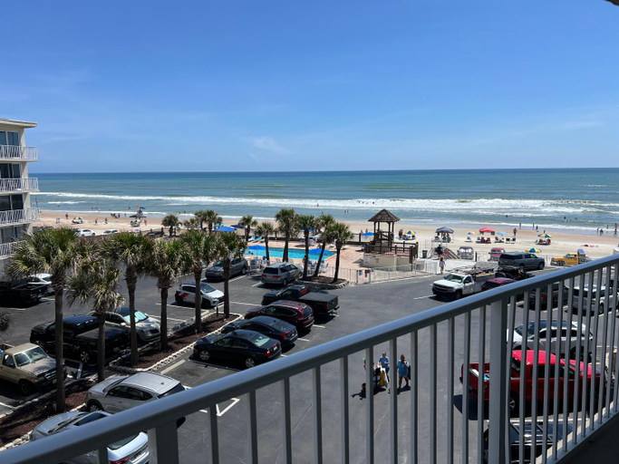 Others 3, Oceanfront Oasis, Volusia