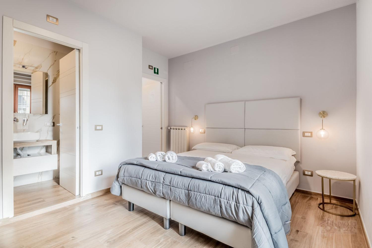 Guestroom, CasaCasuSuites, Rome