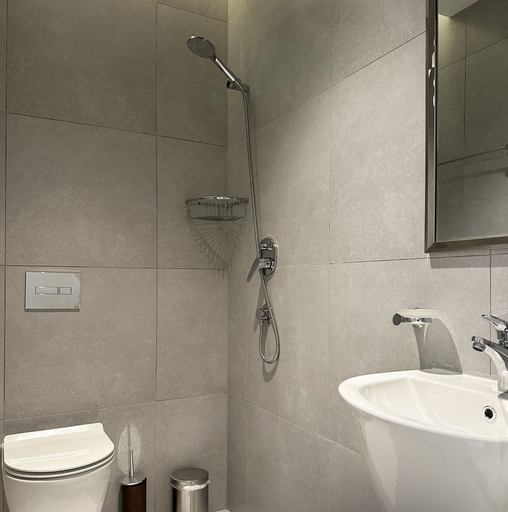 Bathroom 5, Hittin U-11 Royal Design AZ57, Riyadh