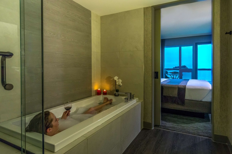 Bathroom 4, Best Western Plus Tin Wis Resort, Alberni-Clayoquot