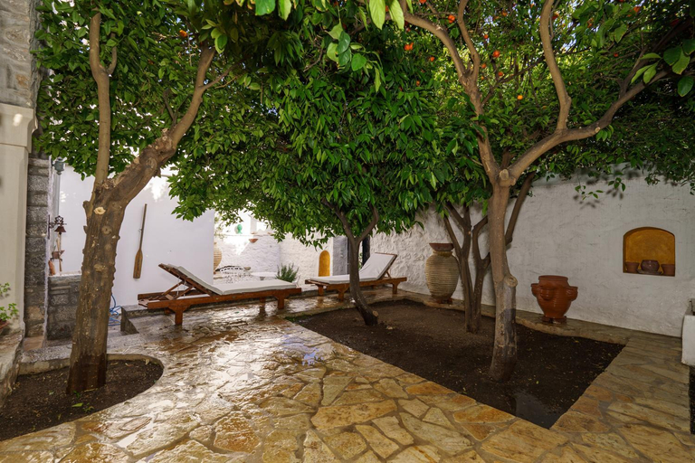 Others 3, LIVIN Hydra Garden Suite, Attica