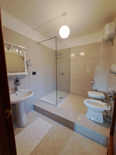 Bathroom 3, affittacamere Divino, Potenza