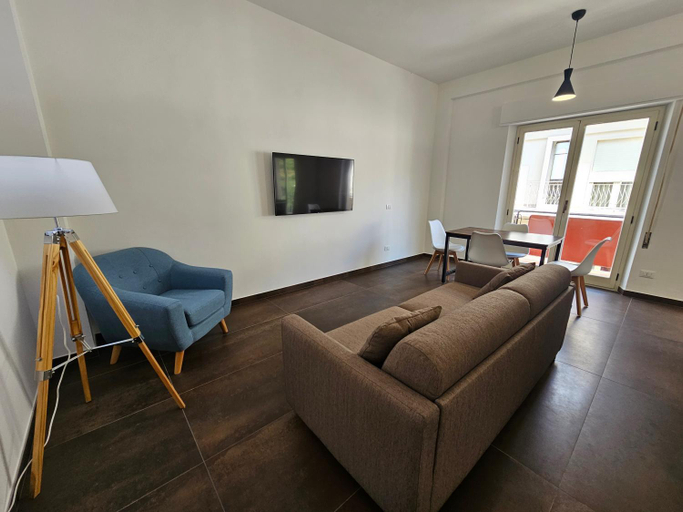 Others 3, Residenza Atena, Vibo Valentia