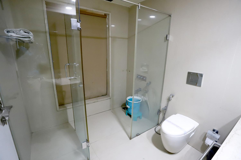 Bathroom 4, HOTEL BLUE PEARL , Bhopal
