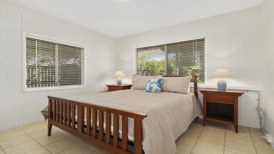 Bedroom 2, Woorim Beach House with Water Views, Bribie Island