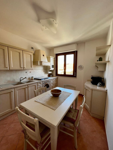 Others 4, NelMar Guest House, Sassari