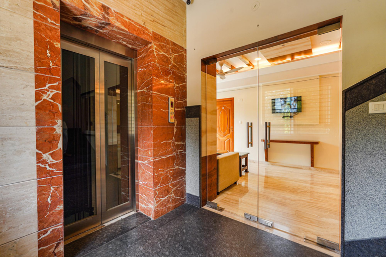 Public Area 2, FabHotel Shakthi Suites - Nr. Jayadeva Hospital, Bangalore