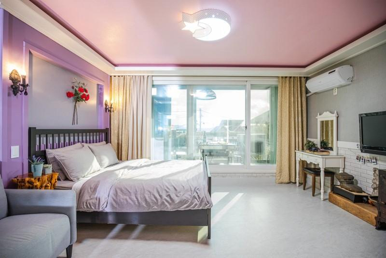 Bedroom 2, Ganghwado Green Star Pension, Ganghwa