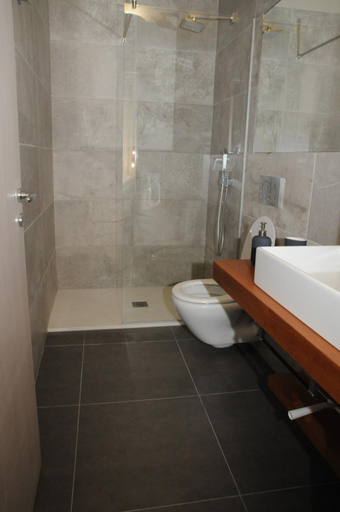 Bathroom 2, NEW Casa Corvaja, Messina