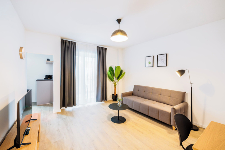 Others, Glück Auf Appartements Herkulesstraße, Essen